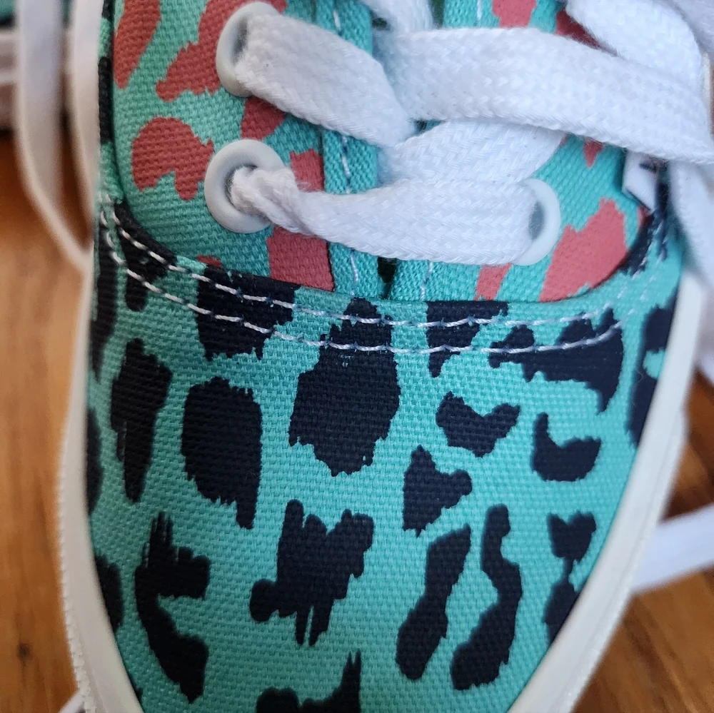 Vans Turquoise and Pink Leopard Tie Up Sneakers